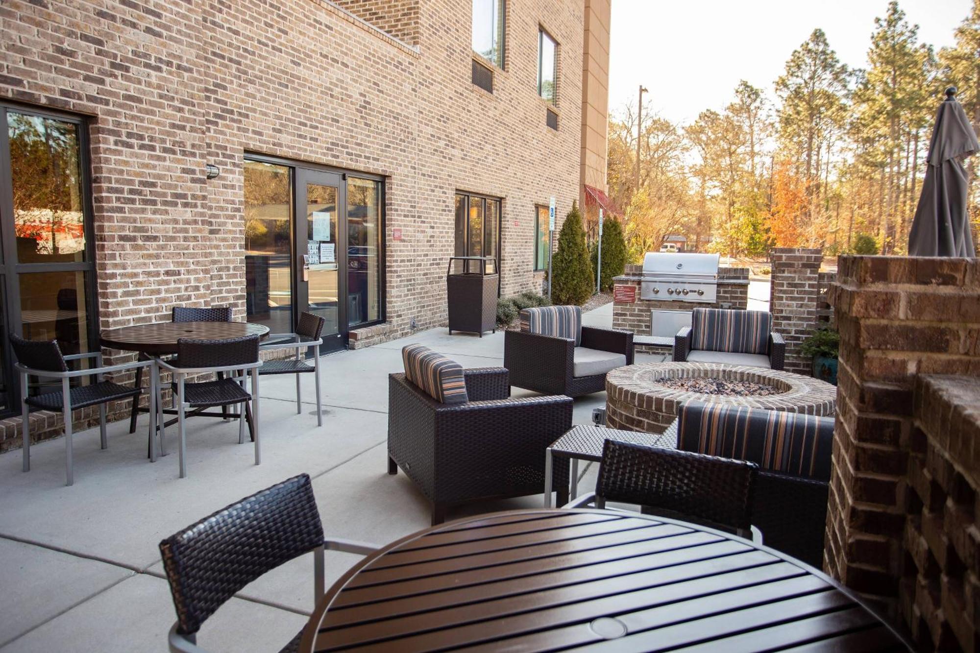 Towneplace Suites By Marriott Southern Pines Aberdeen Bagian luar foto